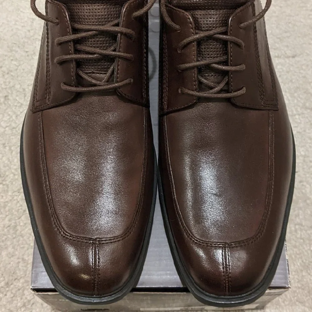 New Men's Rockport brown leather shoes size 9.5